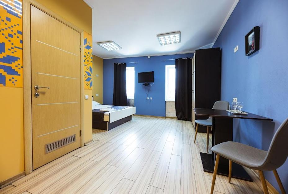 Guest House "Golden Gate 911 " Kyiv Exterior photo