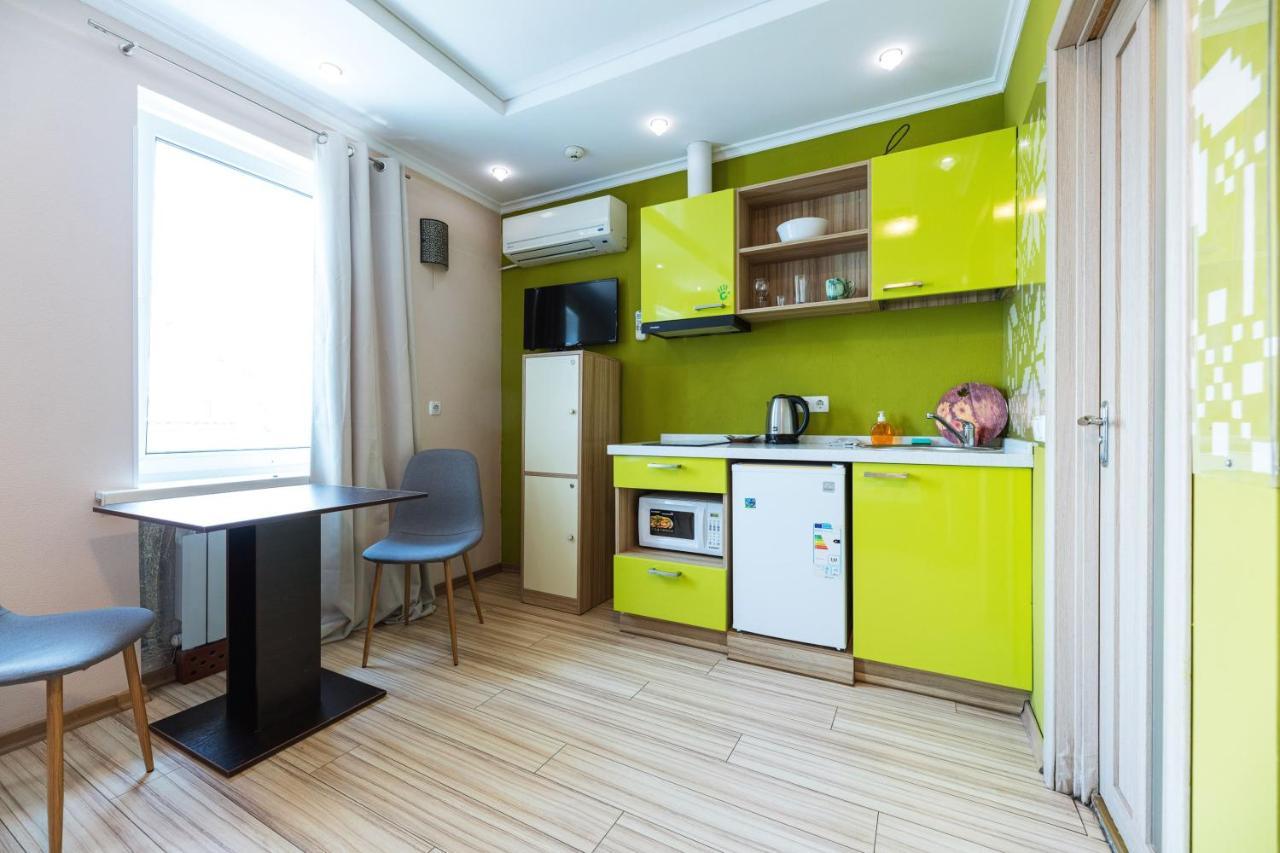 Guest House "Golden Gate 911 " Kyiv Exterior photo