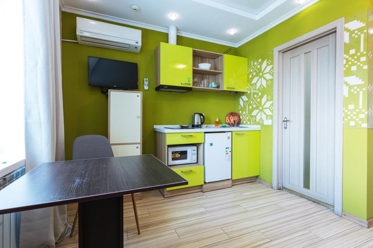 Guest House "Golden Gate 911 " Kyiv Exterior photo