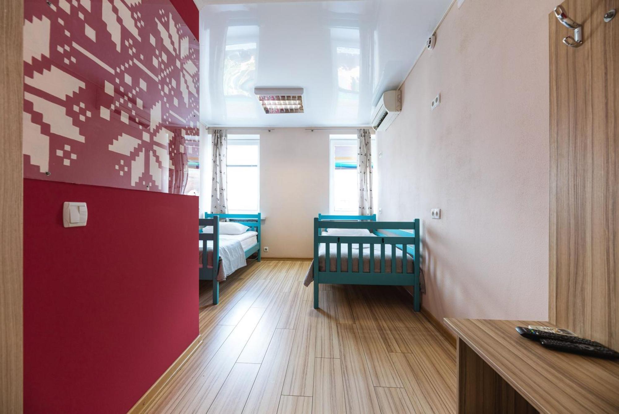 Guest House "Golden Gate 911 " Kyiv Exterior photo