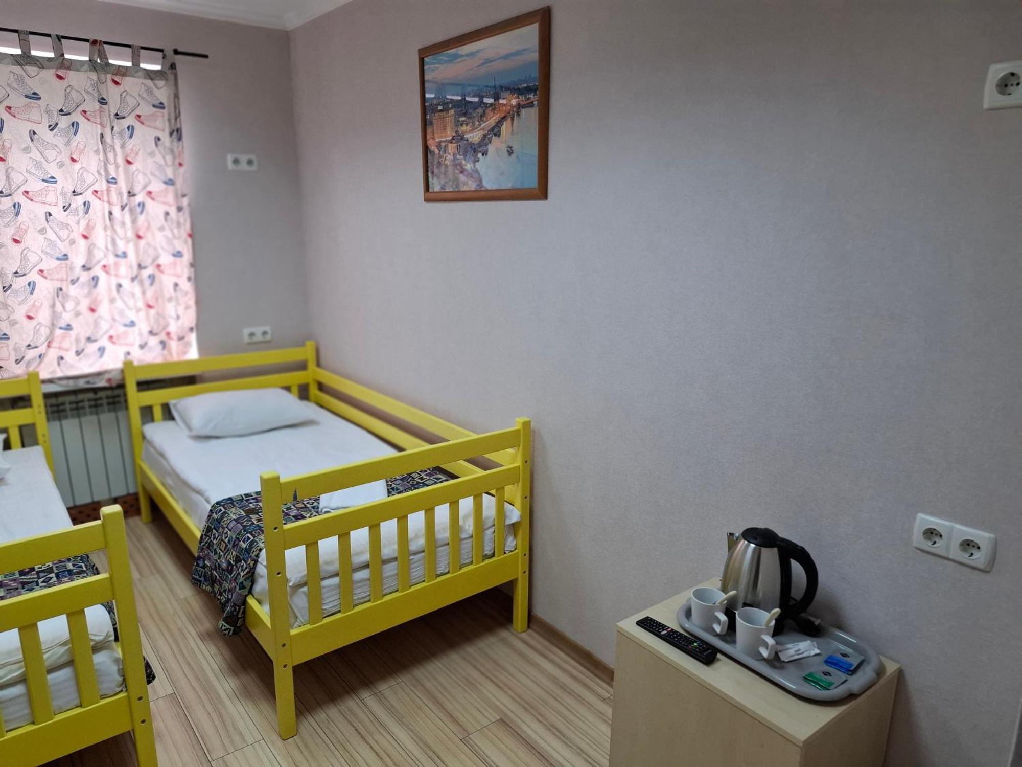 Guest House "Golden Gate 911 " Kyiv Exterior photo